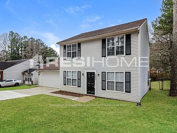 3rd image of 5493 Crestridge Dr