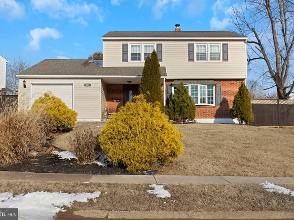 333 Oregon Ave, New Castle, DE 19720