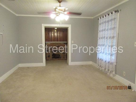5th image of 912 E Hernandez St