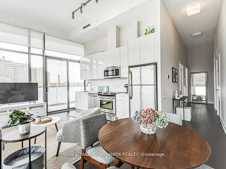 1815 Yonge St #602 — Photo 11