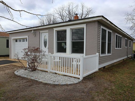 2nd image of 31 Corinth Pl