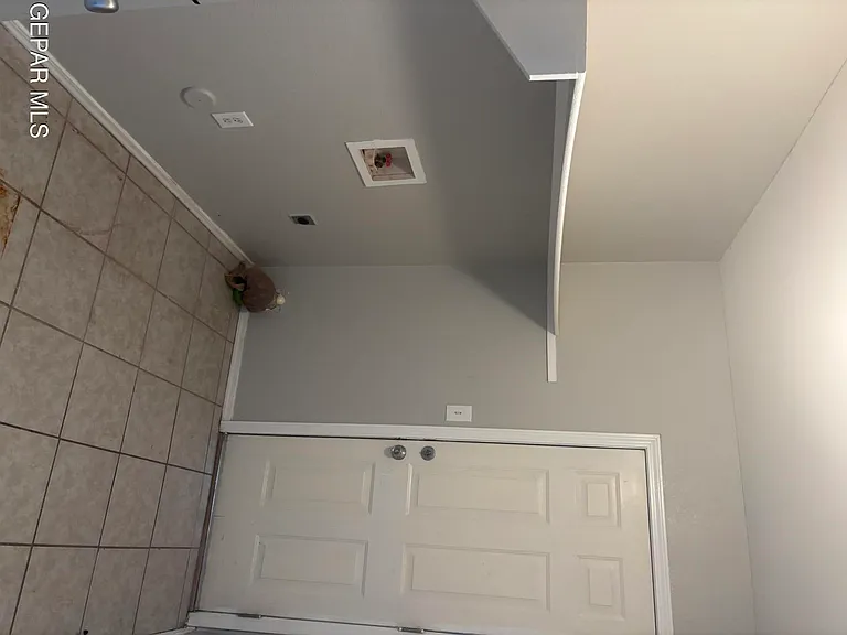 10281 Valle Del Mar Dr — Photo 11