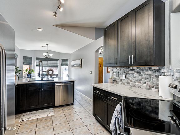 5th image of 7226 W Kiwi Ln