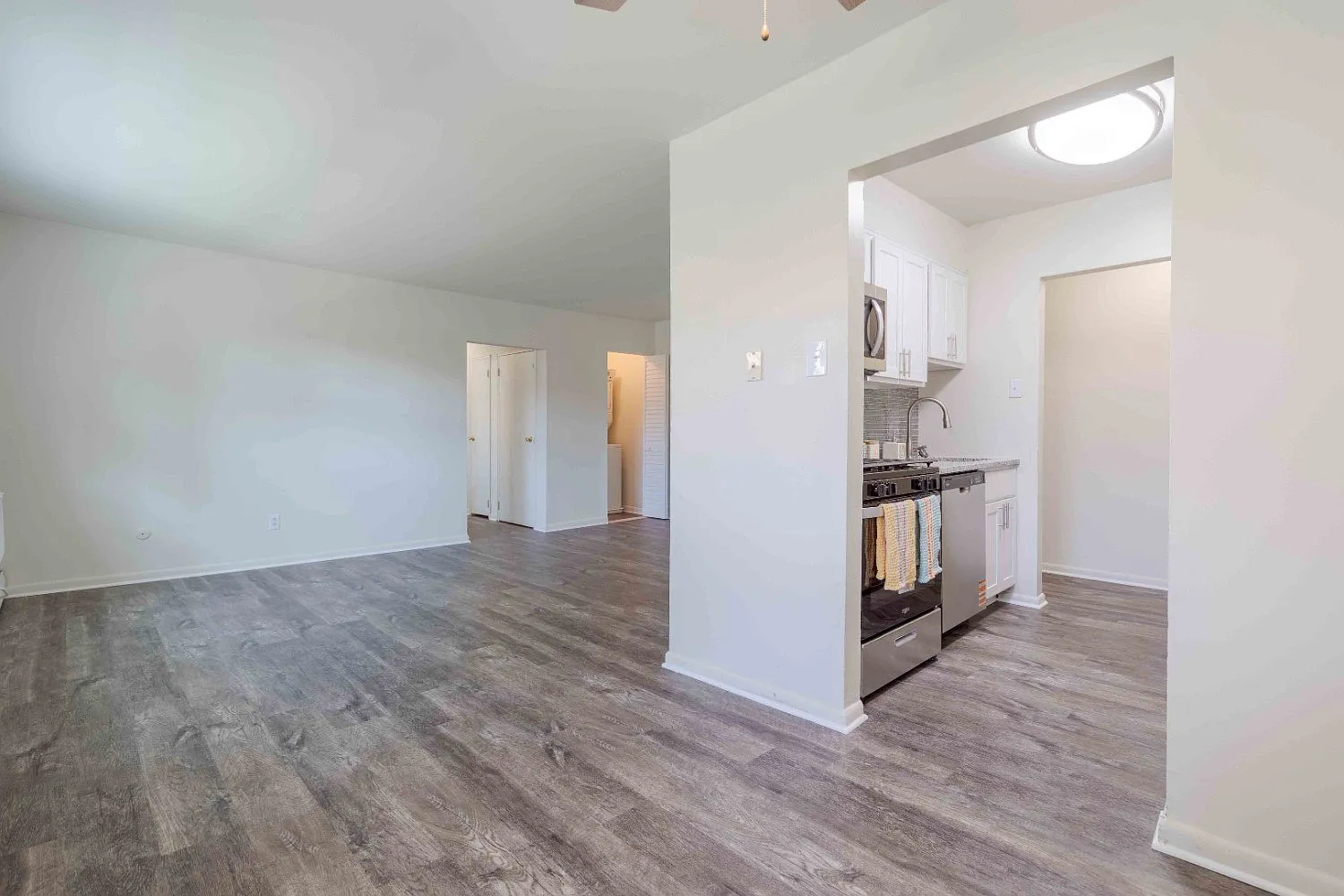 Ridgeview Apartment Homes — Photo 4