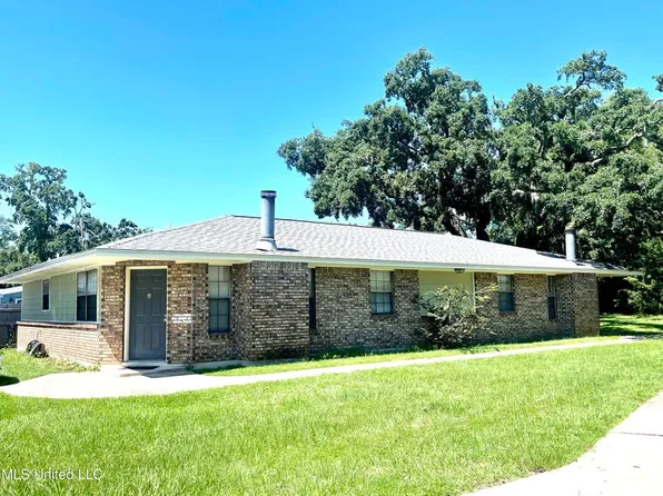 102 North St #B, Long Beach, MS 39560