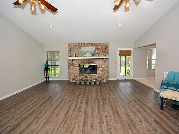 3rd image of 13382 Ashcroft Landing Ct