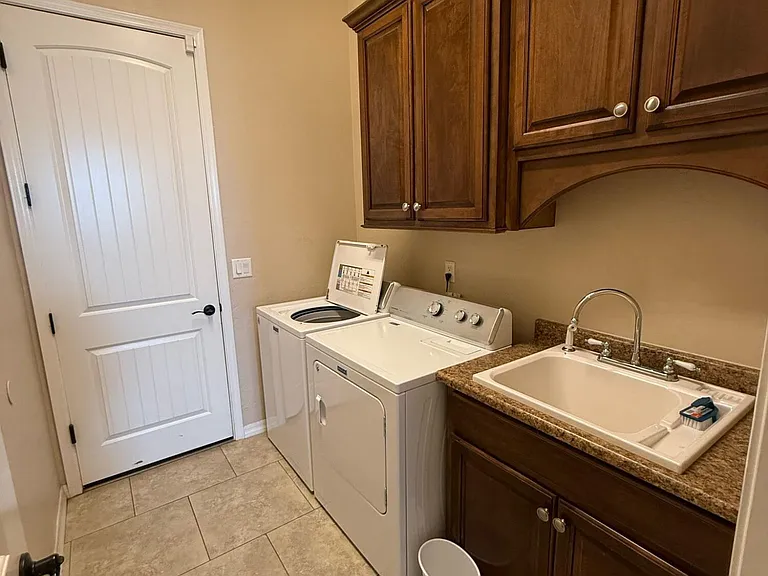 2932 E Acacia Ct — Photo 25