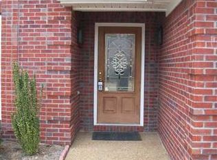 7 Brookhollow Cv, Jackson, TN 38305