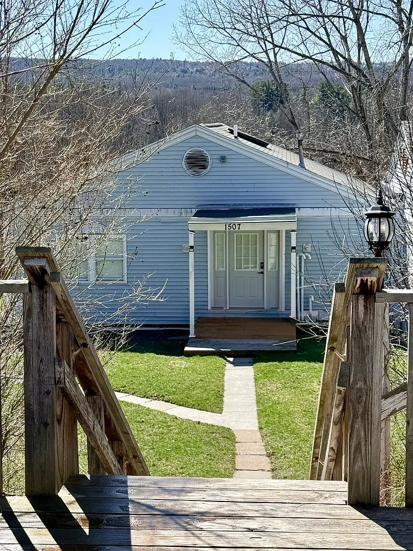 1507 Slaterville Rd — Photo 2