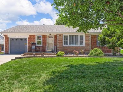 1984 W Adams St, Saint Charles, MO, 63301
