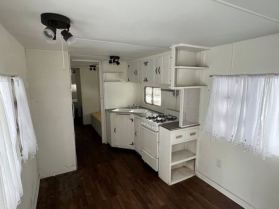 5th image of 15717 Withers Rd #Rv10