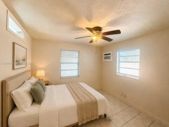(undisclosed Address), Hollywood, FL 33020