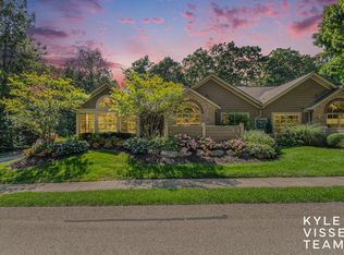 1145 Bridge Crest Dr SE, Ada, MI 49301