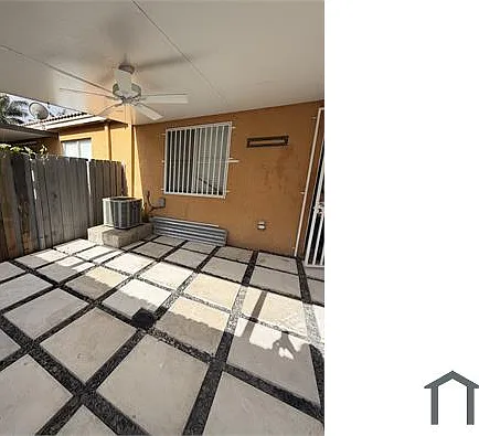 15 SW 15th Ter #15 — Photo 10