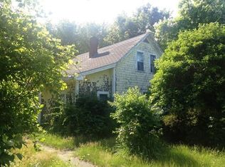 1229 Stafford Rd, Tiverton, RI 02878