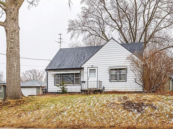 3rd image of 4119 Ardmore Rd