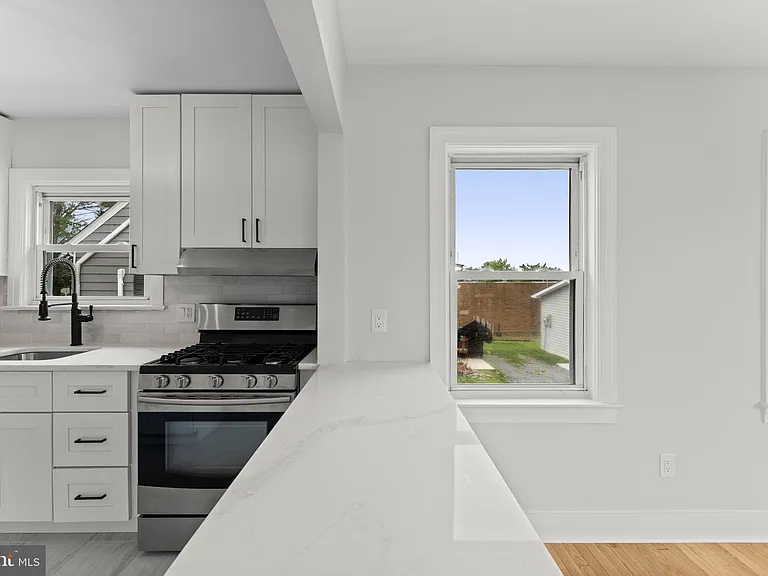 1818 Orange Rd — Photo 23
