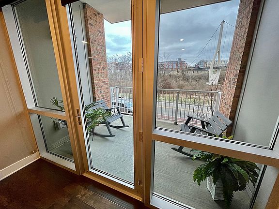4th image of 95 N Riverview St Unit 213
