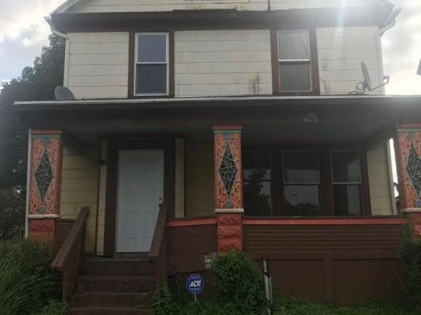 421 Brown St