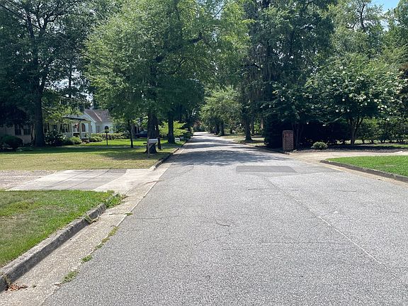 4th image of 818 Evans Rd