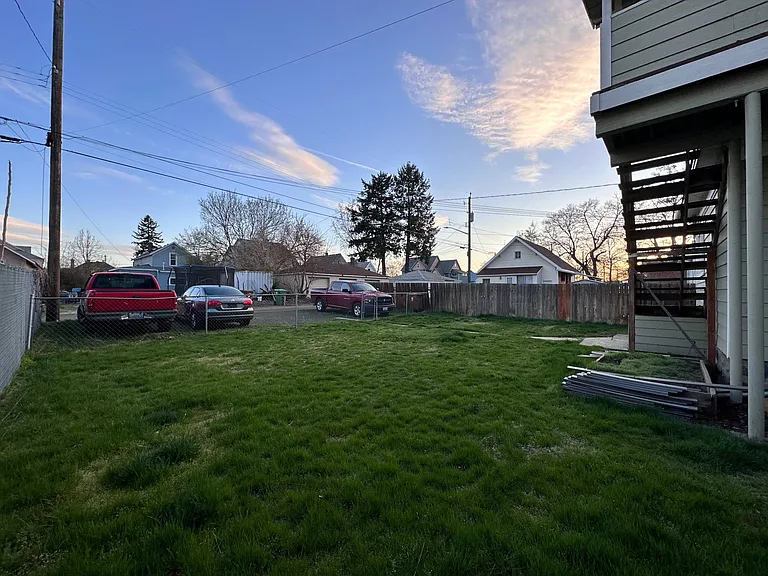 backyard & ample private parking