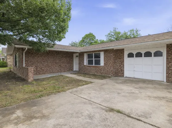 301 N Manor Dr, Kerrville, TX