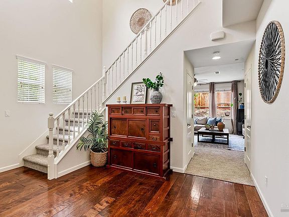 5th image of 1934 Verbena Drive