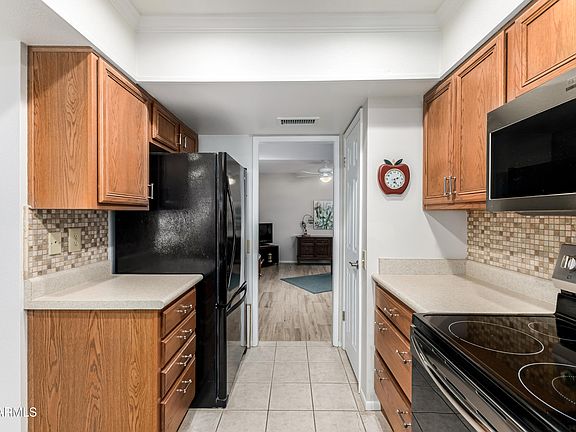 3rd image of 18411 N CONESTOGA Drive