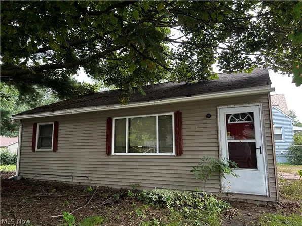 1915 Flint Ave, Akron, OH 44305
