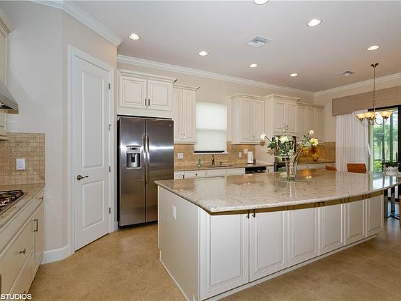 5th image of 8851 Vaccaro Ct