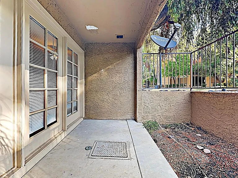 18811 N 19th Ave #1002 — Photo 14