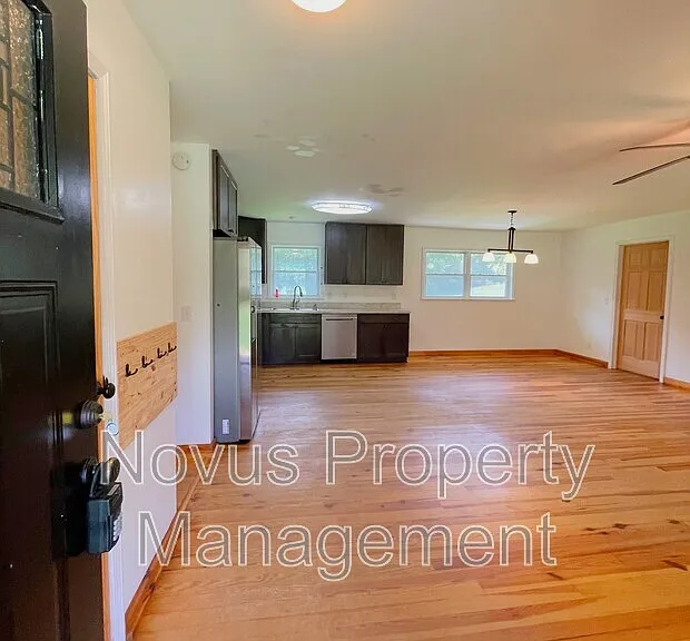 3942 W Highway 5 — Photo 4
