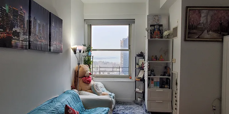 Rented by AZ REALTY NYC LLC | media 12