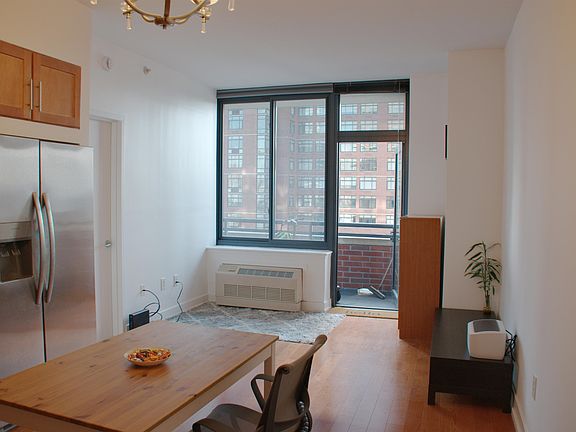 2nd image of 389 Washington St #21D