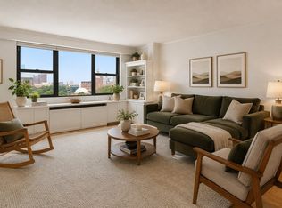 8 Whittier Pl APT 7J, Boston, MA 02114
