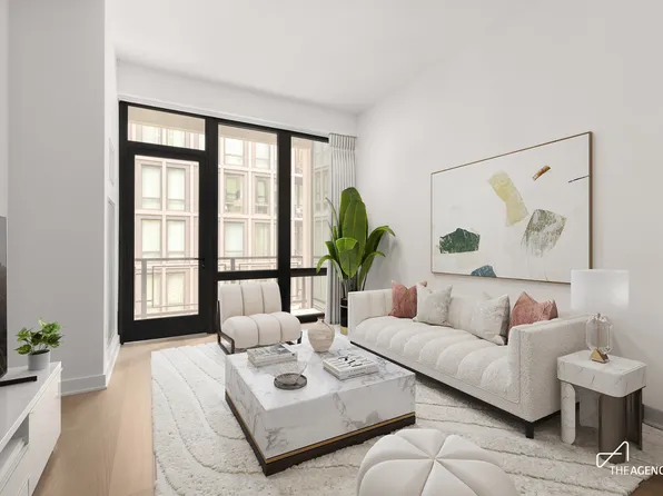 77 Charlton Street image 1 of 6