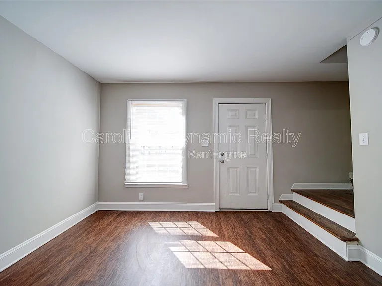 321 S Gardner Ave #6 — Photo 7
