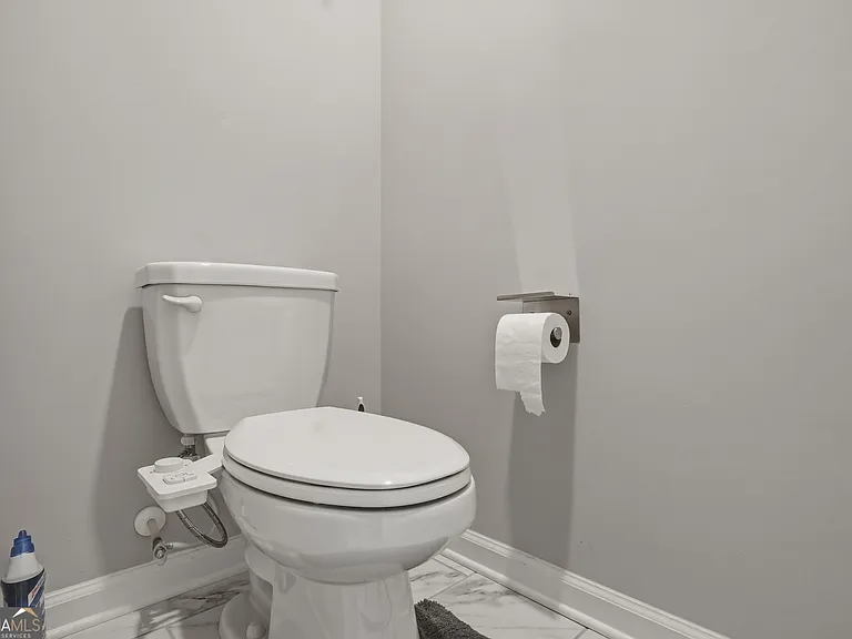 504 Elm Bluff Way — Photo 18