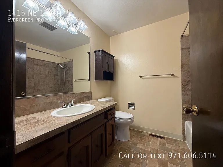 1415 NE 136th Pl — Photo 31
