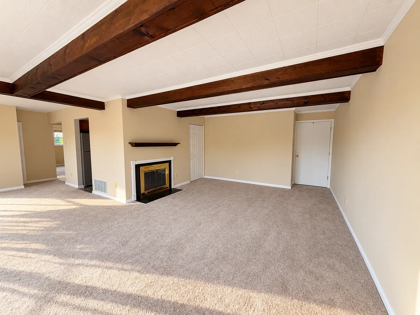 17 Warren Lodge Court - 1 — Photo 2