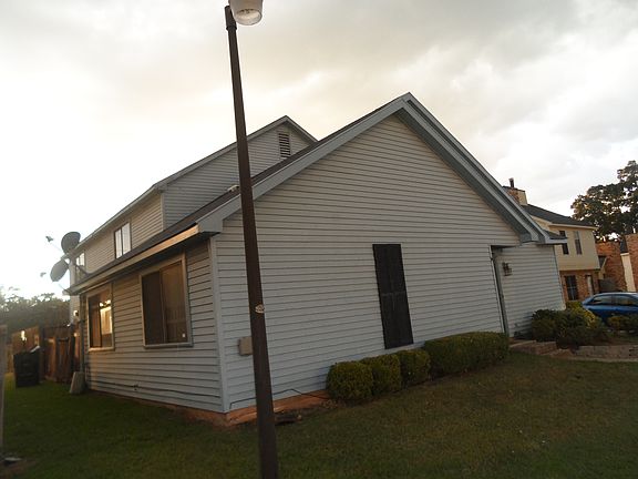 2nd image of 964 Winter Garden Dr