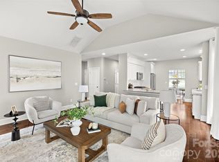 5904 Chalyce Ln, Charlotte, NC 28270