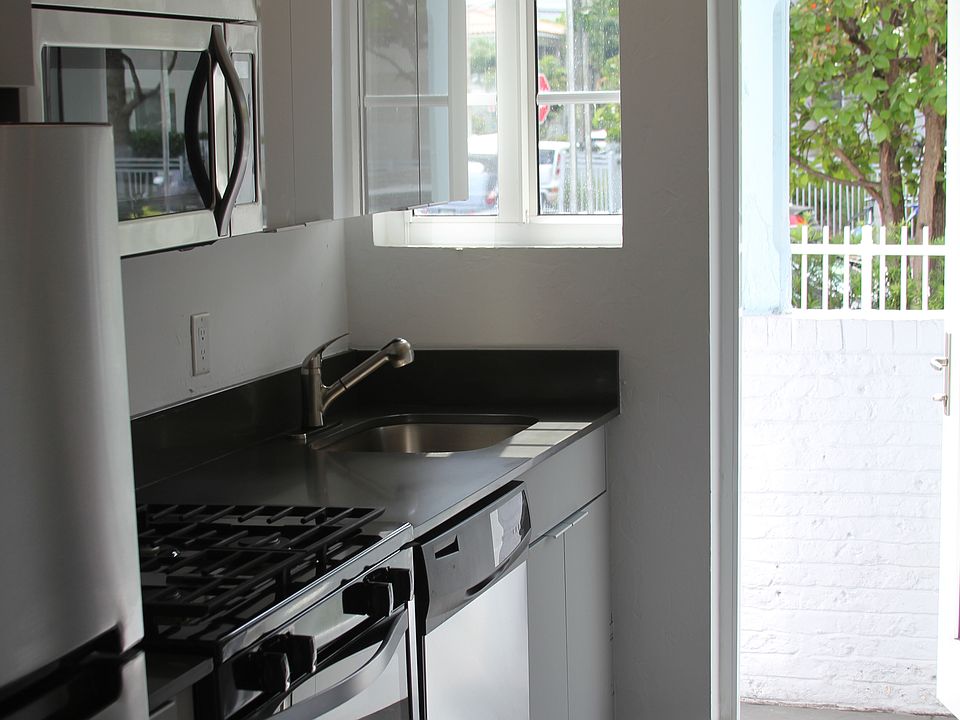 1st image of 541 13th St APT 5