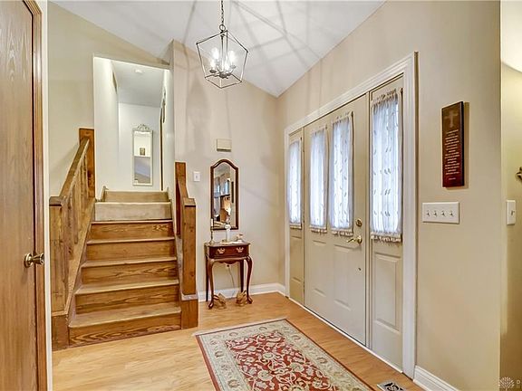 3rd image of 4511 Valley Brook Dr