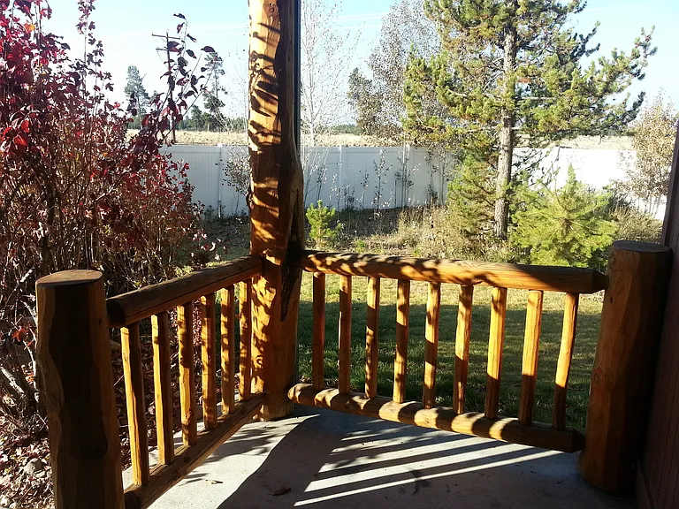 16406 Heath Dr — Photo 2