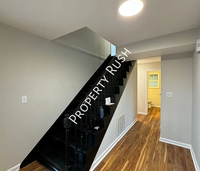 2945 Old Britain Cir — Photo 17