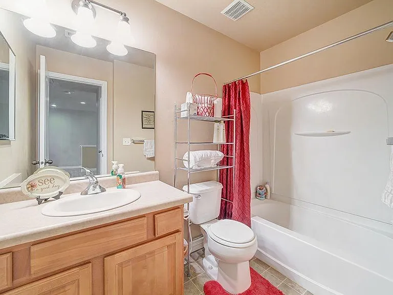 3130 N Provence Ln — Photo 3