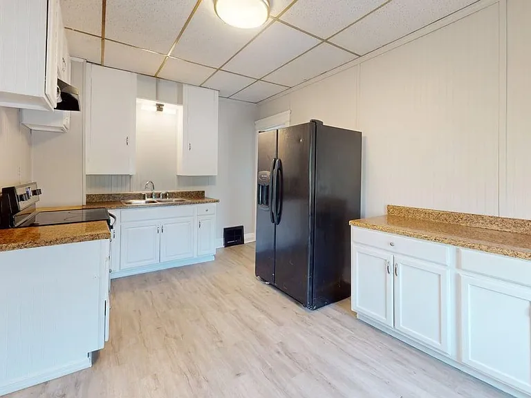 2236 Penn Pl NE — Photo 8