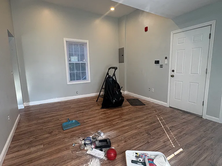 776 Main St #5 — Photo 2