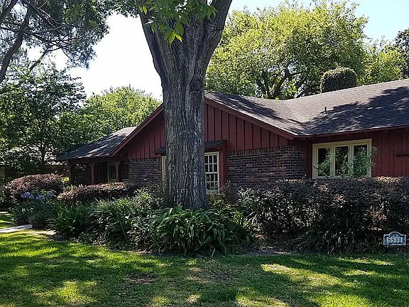2nd image of 5541 Valerie St